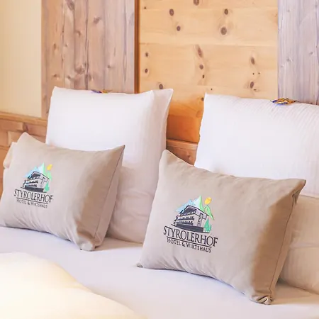 Hotel Styrolerhof 3*
